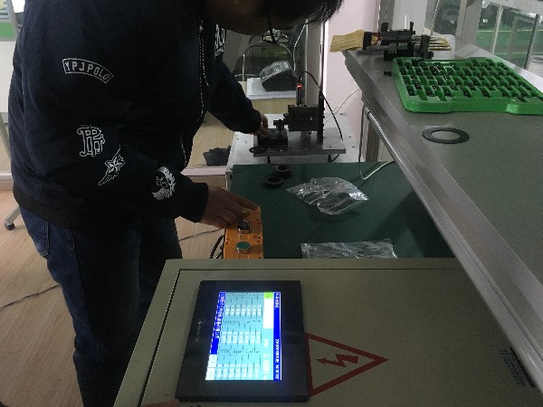 吉林長春午夜福利视频APP生產廠家來我司驗證午夜福利视频APP厚度自動檢測分選設備