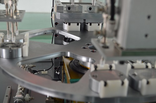 午夜福利视频在线播放