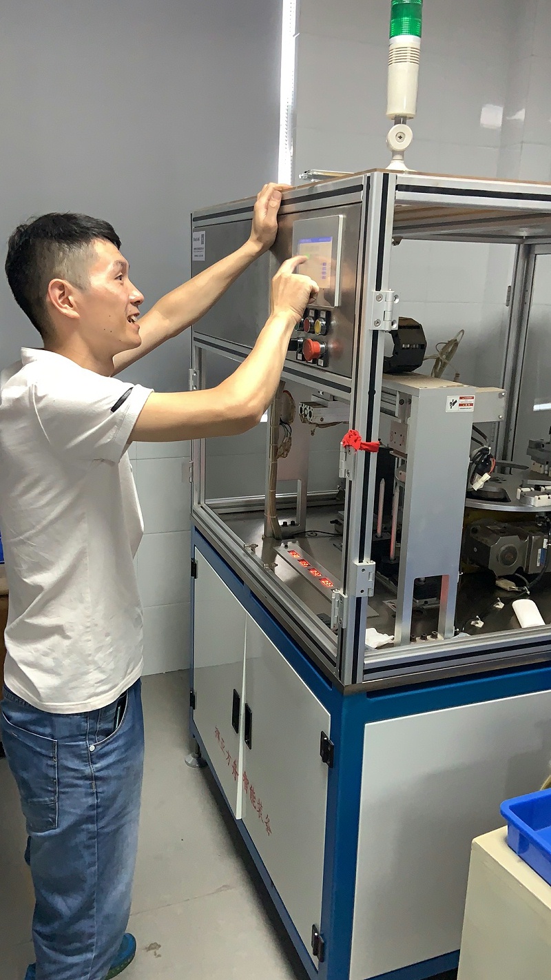 午夜福利视频在线播放