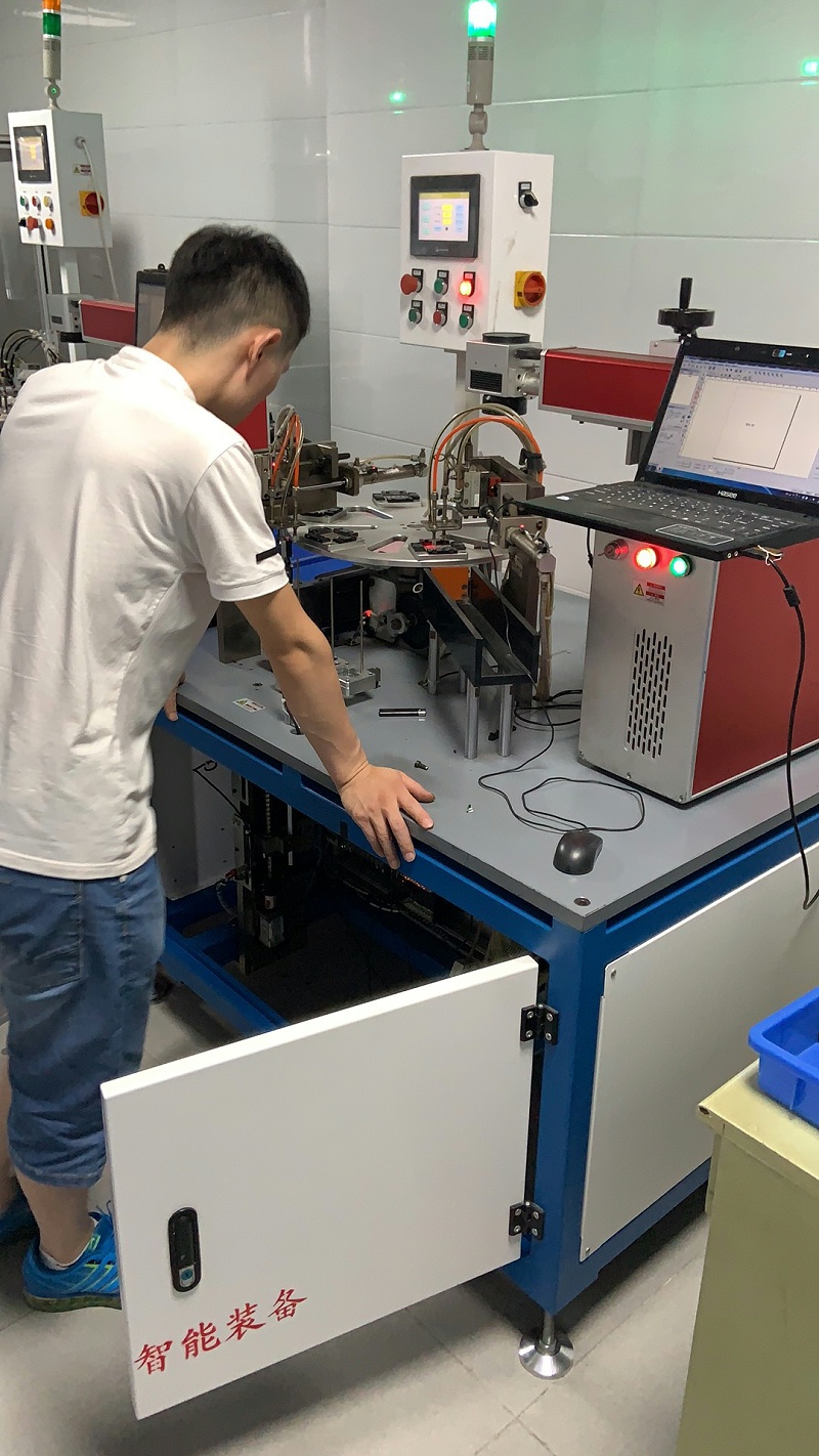 午夜福利视频在线播放